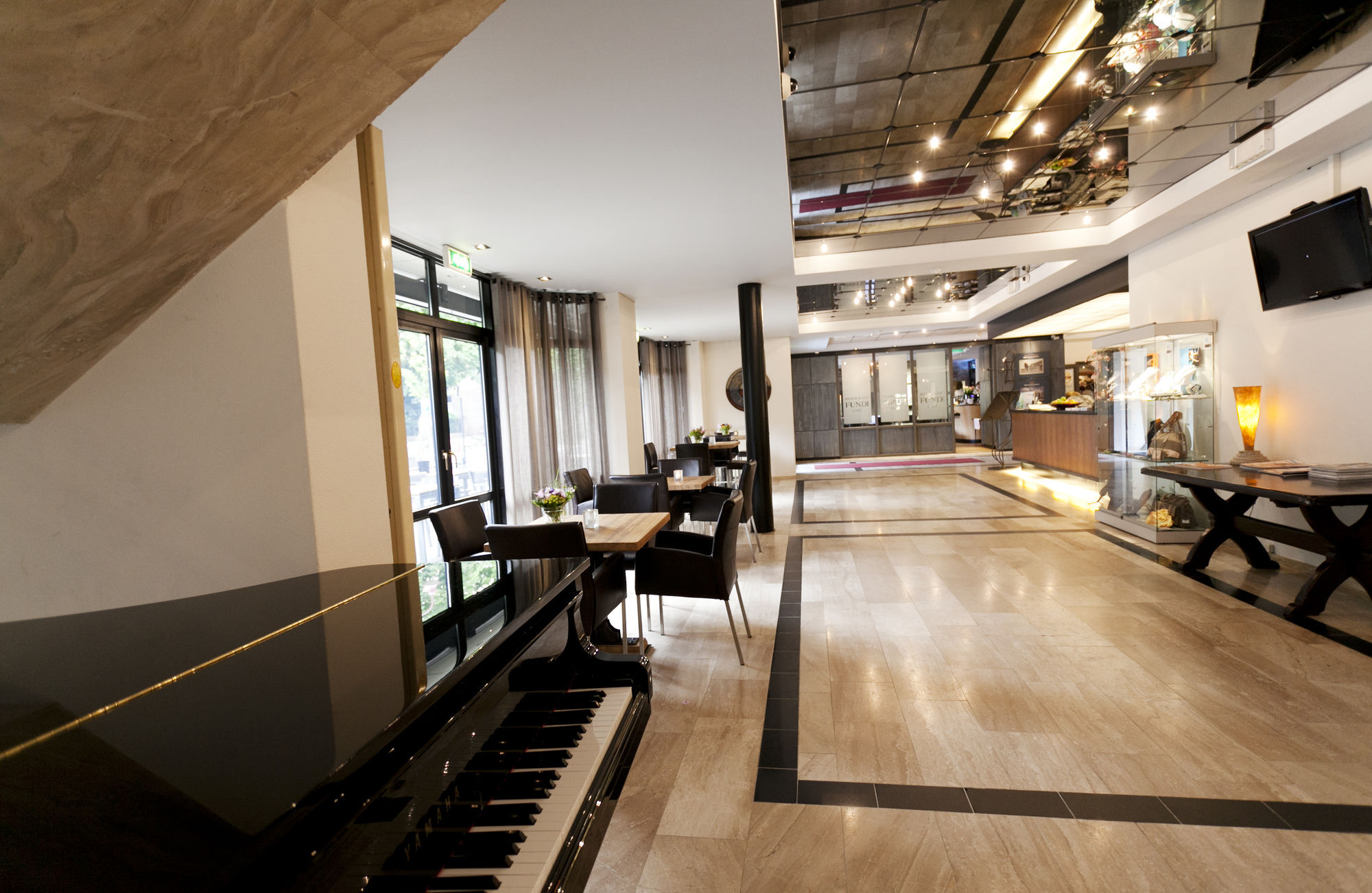 Fletcher Hotel-Restaurant De Korenbeurs Made Exteriör bild